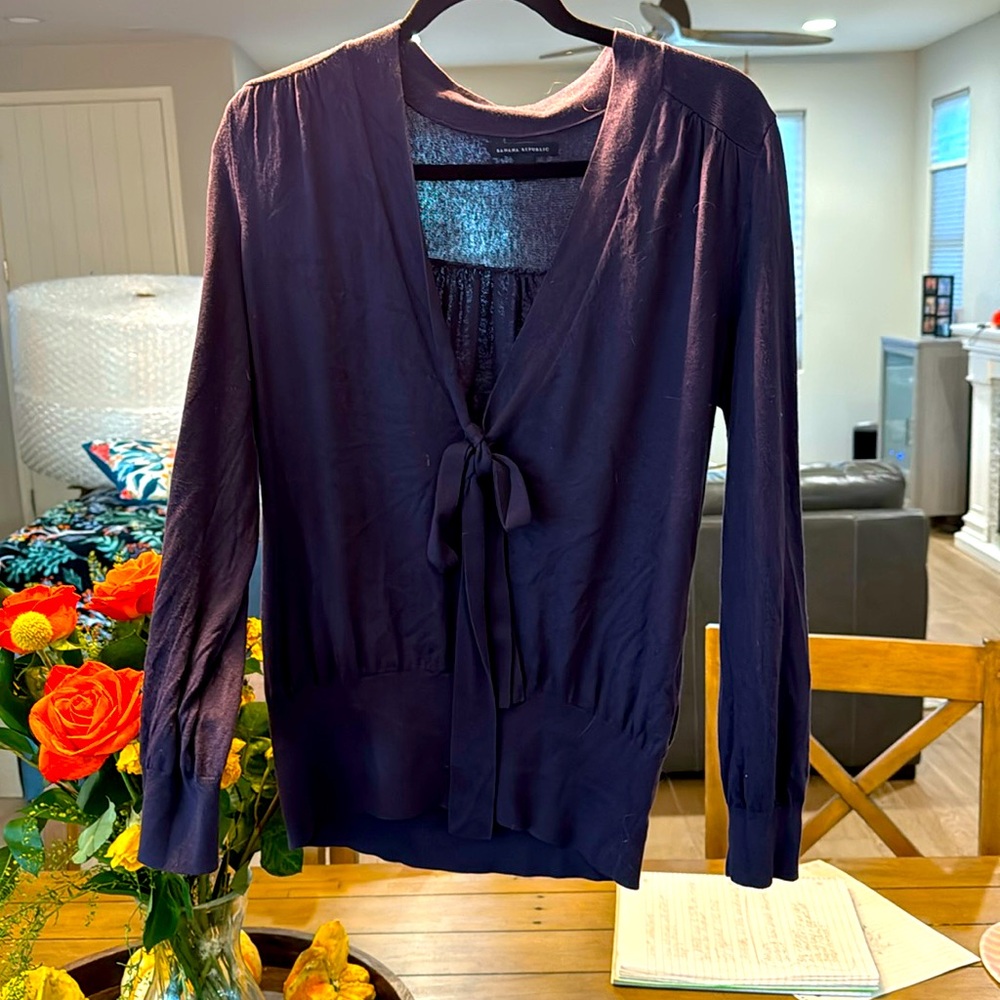 Banana Republic sweater size L